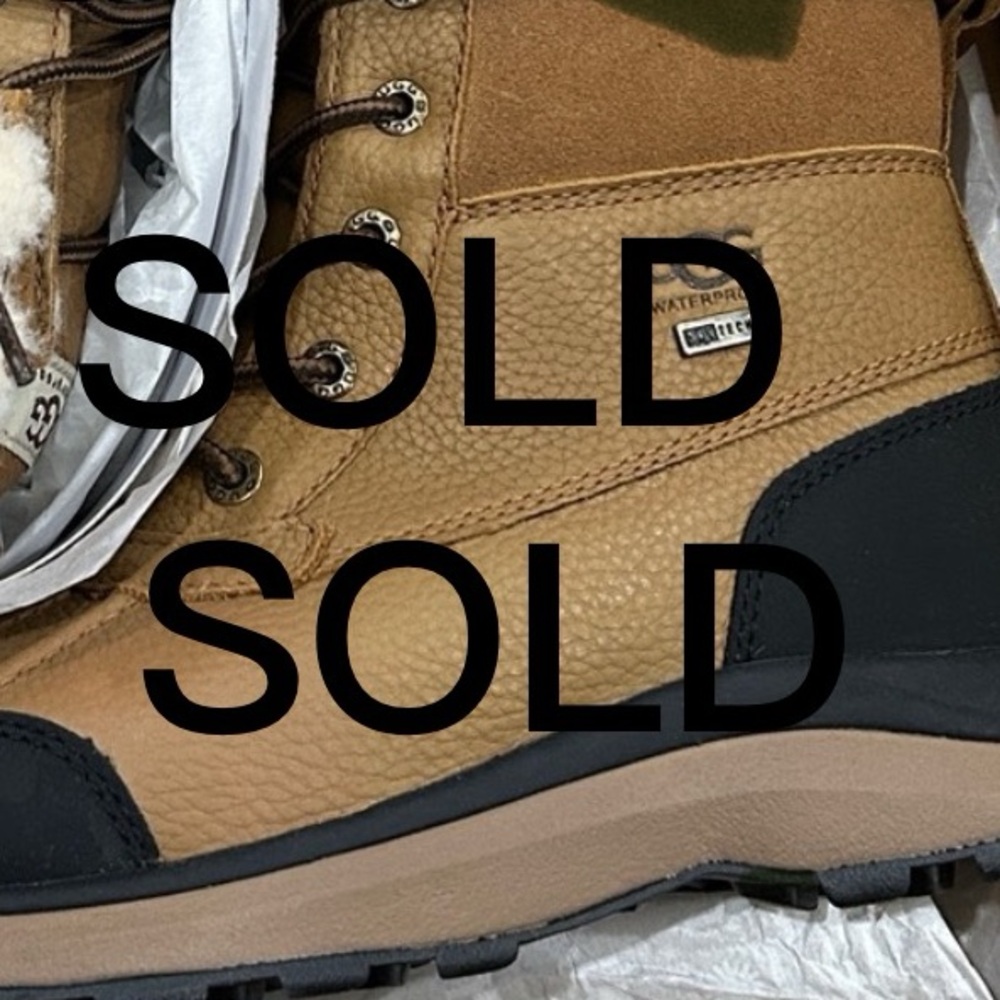 Women’s UGG Adirondack BOOT